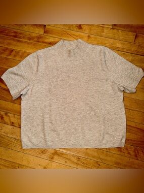 Light Grey Short Sleeve Sweater - XL